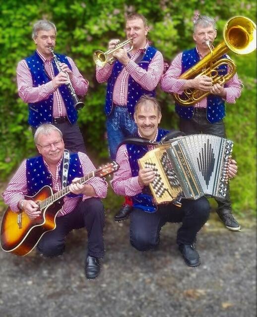 Breitenegger sorgen für Stimmung. | Foto: Peter Perwein