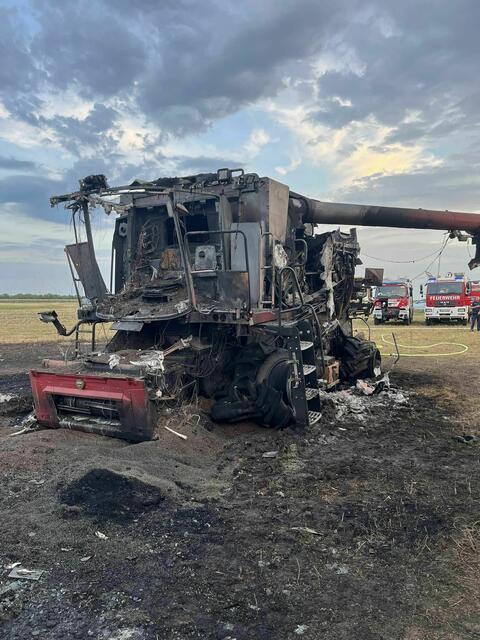 Erst nach über sechs Stunden wurde der Einsatz um 23.20 Uhr beendet.  | Foto: FF Zurndorf