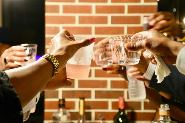 Ein langer Arbeitstag und was jetzt? MeinBezirk hat die besten Afterwork-Aktivitäten herausgesucht.  | Foto:  Andra C Taylor Jr/Unsplash
