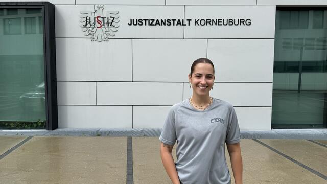 Phönix-Trainerin Lara sorgt in der Justizanstalt Korneuburg für das sportliche Programm mit den weiblichen Jugendlichen. | Foto: Hahn