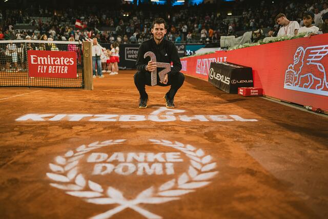 Danke, Domi! Gänsehautmomente gab es heute beim Abschied von Dominic Thiem am Kitzbüheler Center Court. | Foto: Alex Scheuber