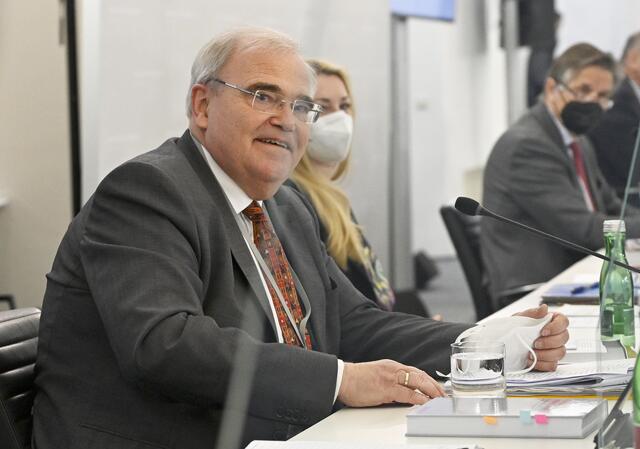 Aufgrund neuerlicher Vorwürfe, welche von Landeshauptmann Doskozil erhoben werden, wird Brandstetter erneut geprüft. Doch dies ist nicht sein erster Kontakt mit der Justiz. | Foto: HANS PUNZ / APA / picturedesk.com