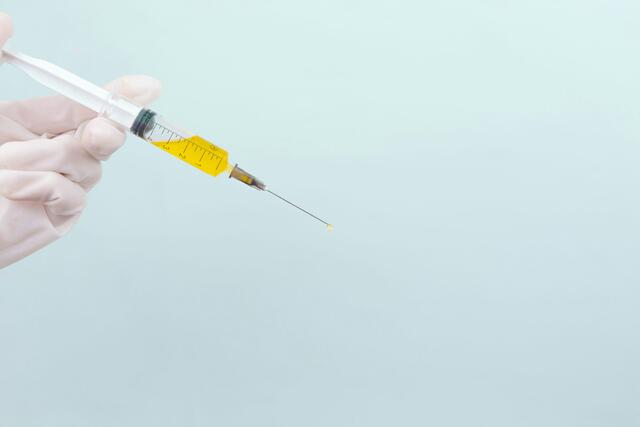 Die sogenannte "Abnehmspritze", ursprünglich für die Behandlung von Typ-2-Diabetes und Adipositas entwickelt, erlebt derzeit einen Boom als Mittel zur schnellen Gewichtsreduktion. | Foto: Diana Polekhina
