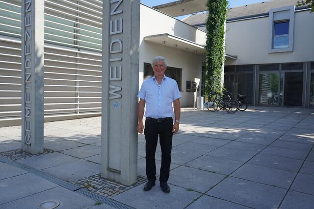 SPÖ-Bürgermeister Heinrich Hareter gibt Einblicke in die Gemeindearbeit | Foto: Andrea Glatzer