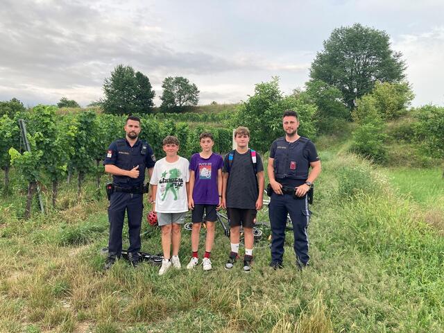 BezInsp Martin H., Ben, Armin, Patrick und RevInsp Sebastian G. | Foto: LPD NÖ