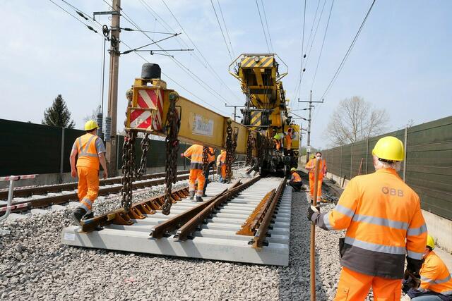Wegen Modernisierungsarbeiten kommt es zu Fahrplanänderungen und Zugausfällen. | Foto: ÖBB