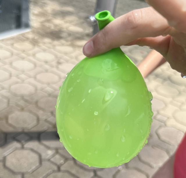 Einweg-Wasserbomben sind ab 1. August im Freibad Oberwart verboten. | Foto: Stadtgemeinde Oberwart