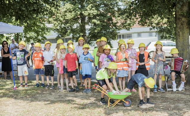 Die derzeit noch 63 Volksschulkinder dürfen sich auf eine neue und doppelt so große Schule freuen. | Foto: medienproduktion.at