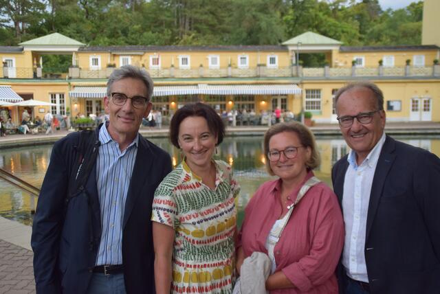 Erik Müller, Nina Müller-Rittmann, Claudia Rittmann-Pechtl und Kurt Pechtl (v.l.) | Foto: Thermalbad Vöslau und Weber
