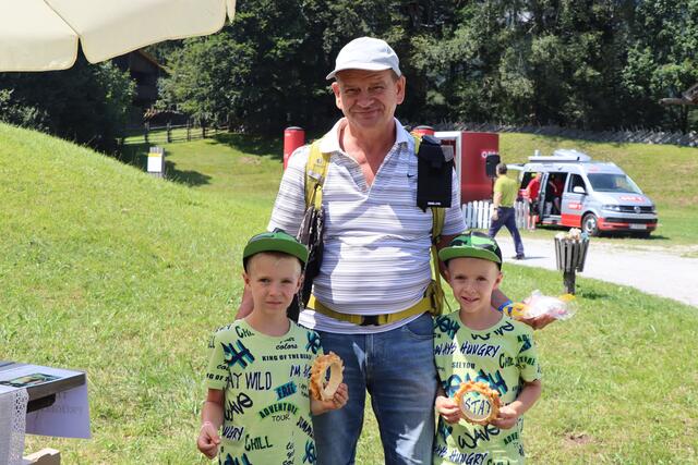 Die Tiroler Prügeltorte schmeckte besonders gut.  | Foto: Nimpf