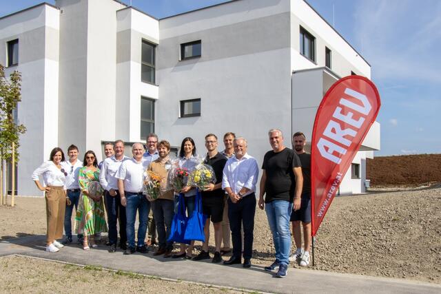 Nach der Fertigstellung des zweiten Baukörpers lud die AREV zur Wohnungsübergabe. | Foto: Doms/MB