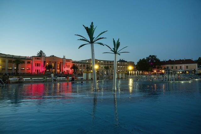 Abendstimmung im Thermalstrandbad Baden. | Foto: 2024psb/c.kollerics