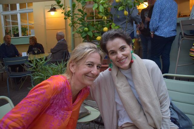 Katharina Schönegger und Luci Gruber (l.) | Foto: Thermalbad Vöslau und Weber