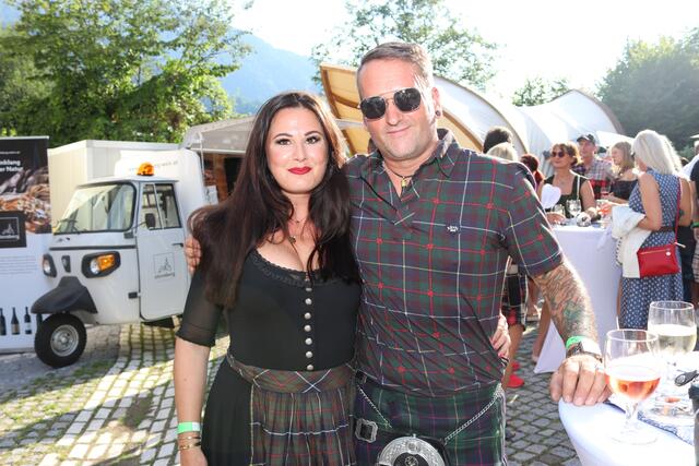 Haben sich für den Kirchtag schick gemacht: Silvia und Günther | Foto: MeinBezirk.at