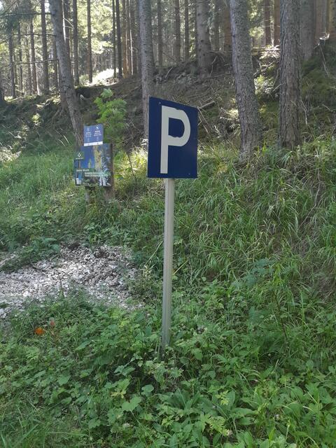 Angekommen am Parkplatz an der Glaser Straße.