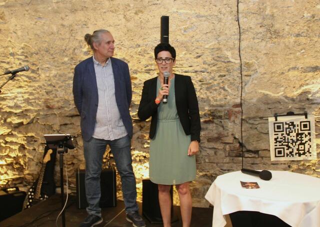 LIB-Geschäftsführerin Jutta Benedek lobte die großartige Umsetzung der Burgarena Idee - ein kulturtouristischer Hotspot der künftig von der KBB mit Werner Glösl vor Ort bespielt wird. | Foto: Peter Seper