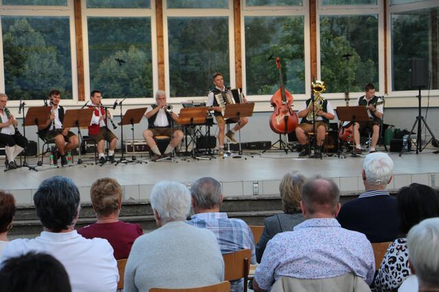 Feinste Oberkrainer Musik wurden den Gästen im Eggersdorfer Pavillion geboten. | Foto: MeinBezirk/Hofmüller