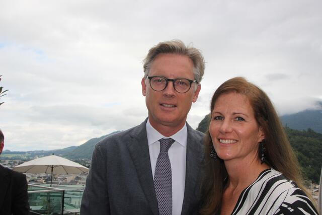 Beim IV Empfang 2024: Johannes Hörl mit Gattin | Foto: Martin Schöndorfer, 2024