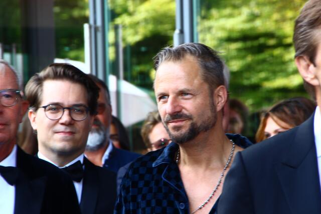 Beim IV Empfang 2024 (v.l.): Lukas Crepaz Salzburger Festspiele) und Philipp Hochmair (Jedermann).  | Foto: Martin Schöndorfer, 2024