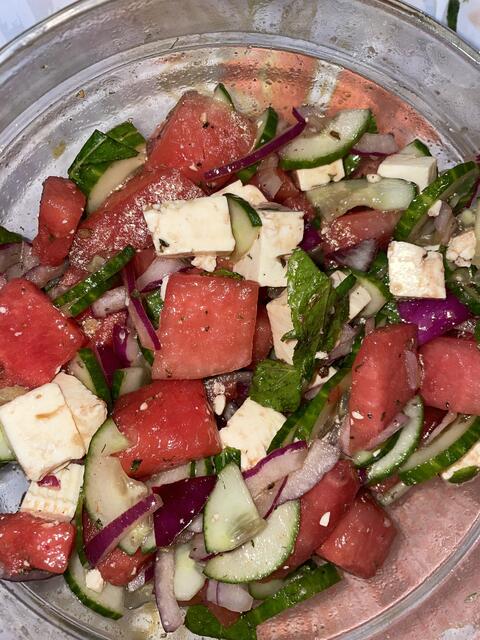 Wassermelonen-Feta Salat mit Minze | Foto: Müller