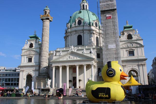 Wie jedes Jahr präsentierte die österreichische Musikszene beim Wiener Popfest am Karlsplatz, was sie draufhat.  | Foto: Martin Zimmermann