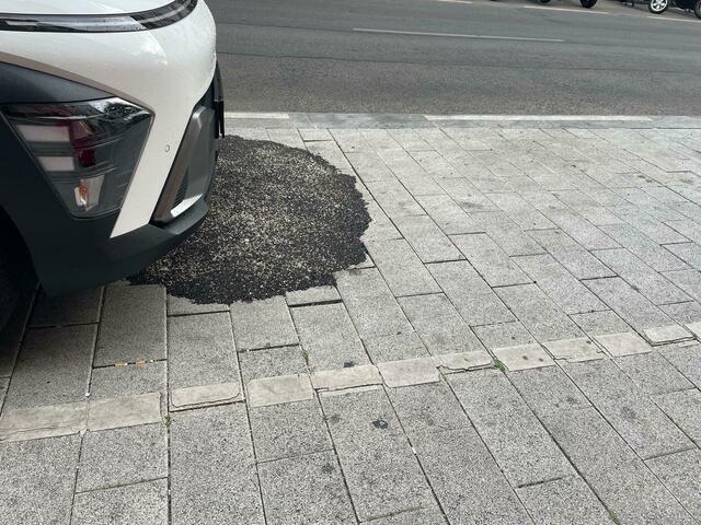 Die Ladezone in der Burggasse wurde provisorisch ausgebessert.  | Foto: privat