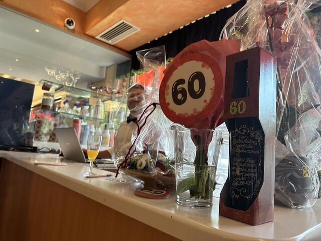 60 Jahre und noch kein bisschen müde: Seit Generationen ist das Schnuderl für viele Liezener ein zweites Wohnzimmer. | Foto: Hollinger