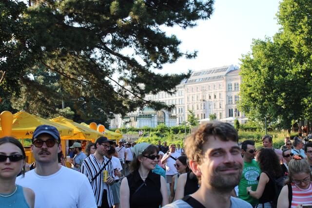 Das Festival startete am Donnerstag mit herrlichem Wetter und vertrauten Klängen.  | Foto: Martin Zimmermann