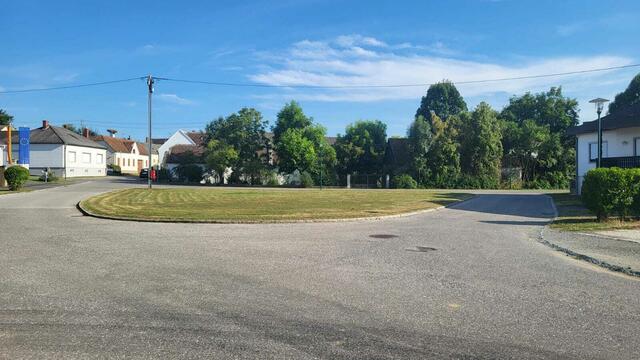 Der Dorfplatz in Schandorf soll neu gestaltet werden. | Foto: Kata Mórocz