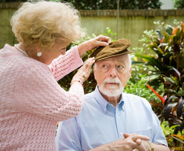 Zeit mit dem Partner und Zeit für sich als Angehöriger: Das ist mit dem MAS Alzheimerurlaub möglich. | Foto: Lisa F. Young/Shutterstock