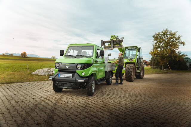SUA E-Motion (SEIFRIED UNITED AUTO GMBH) aus Grieskirchen präsentiert E-Fahrzeuge für den Kommunal- und Agrarbereich (aber auch für Firmen) bei der Strudengauer Messe von verschiedenen Anbietern. Hier ein EVUM aCar. Strudengauer Messe 23. bis 25. August 2024 in Waldhausen. | Foto: EVUM Motors GmbH