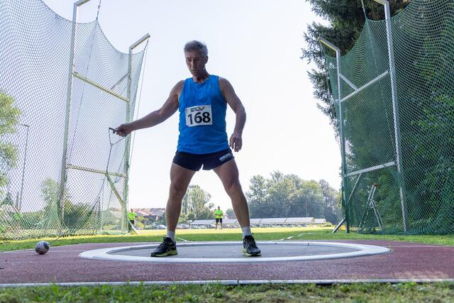Werner Glockengießer vom TUS Feldbach holte bei den steirischen Mastermeisterschaften in Leibnitz neben fünf Goldenen u.a. acuh Silber im Hammerwurf. | Foto: Seppi Ringert 