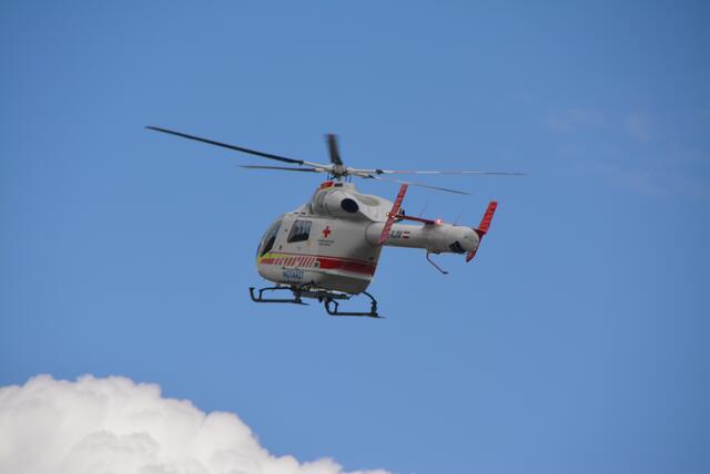 Eine verletzte Person wurde mit dem Notarzthubschrauber „Martin 1“ in das Krankenhaus Schwarzach gebracht. (Symbolbild) | Foto: RegionalMedien Salzburg