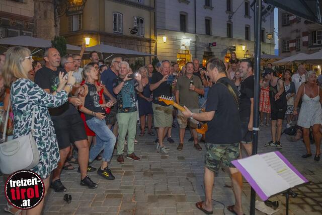 "INNSIDE Music - 5 Wirte und eine Band": "The Schubert &amp; Bramböck Eperience", beste Unterhaltung bei traumhaften Sommerabendwetter | Foto: Freizeit-Tirol.at/Paul Weber