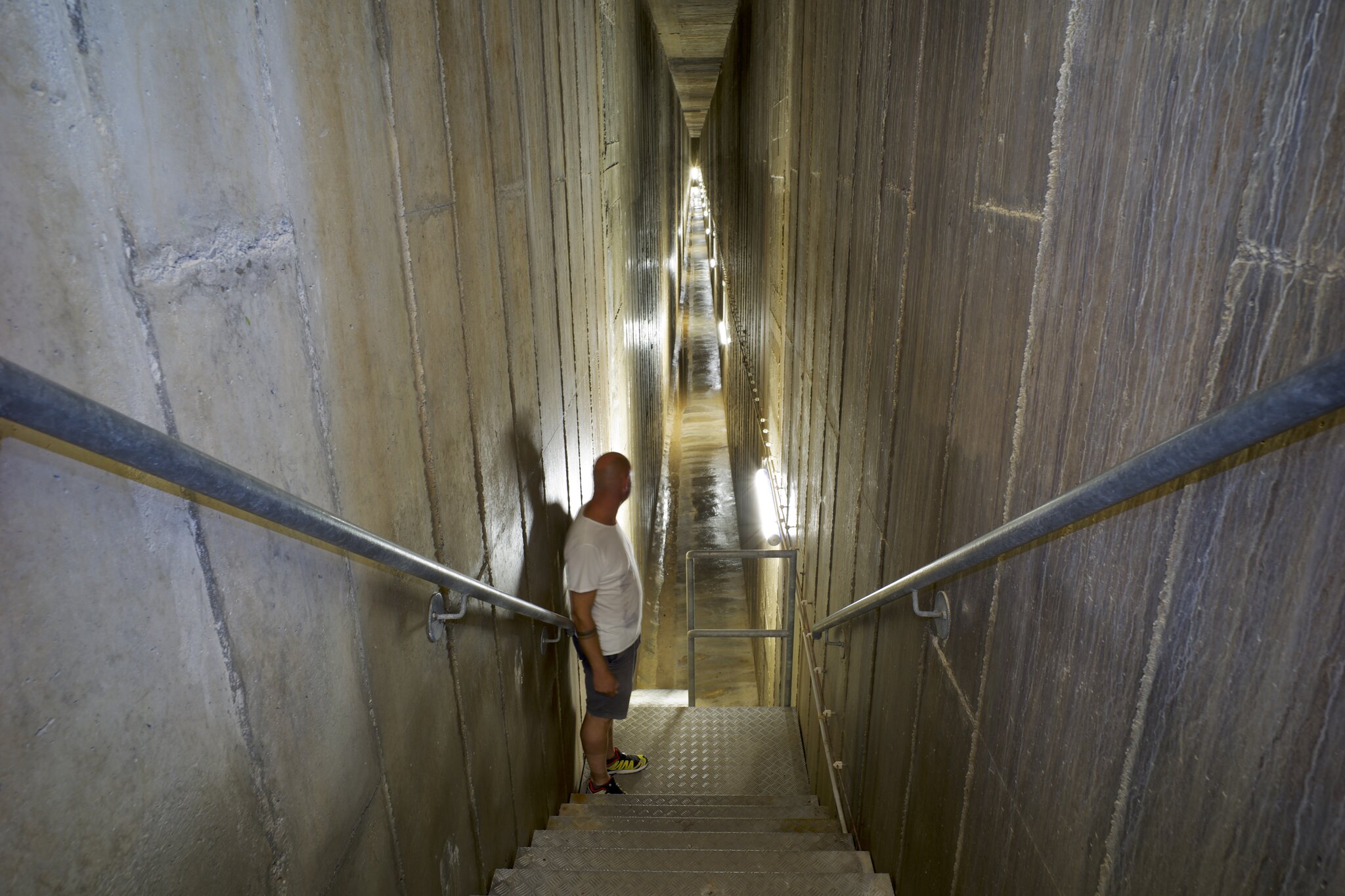 St. Egyden am Steinfeld/District: Descent into the underground water ...