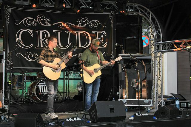 Für ein abwechslungsreiches Musikprogramm sorgten beim Marktfest in Straßwalchen vier Musikacts. | Foto: Josef Adam