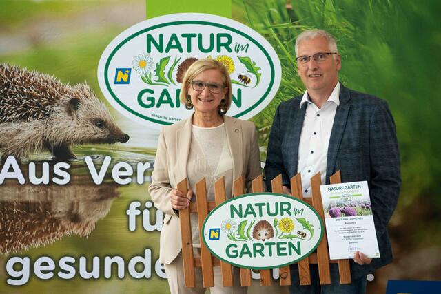 Landeshauptfrau Johanna Mikl-Leitner mit Bürgermeister Gerhard Wandl | Foto: : „Natur im Garten“ / L. Swatek