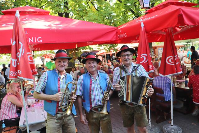 Beim ÖKB-Frühschoppen spielt Stainz 2/3 im schattigen Spari-Gastgarten in Premstätten auf. | Foto: Edith Ertl