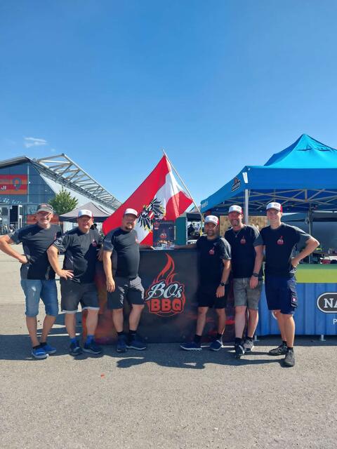 Das Tiroler Team BO's BBQ aus Rum beeindruckte bei der Grill- &amp; BBQ-Weltmeisterschaft in Stuttgart. | Foto: privat