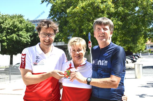 Die "Krimbachers" und Erika Kokol in Lissabon. | Foto: Krimbacher