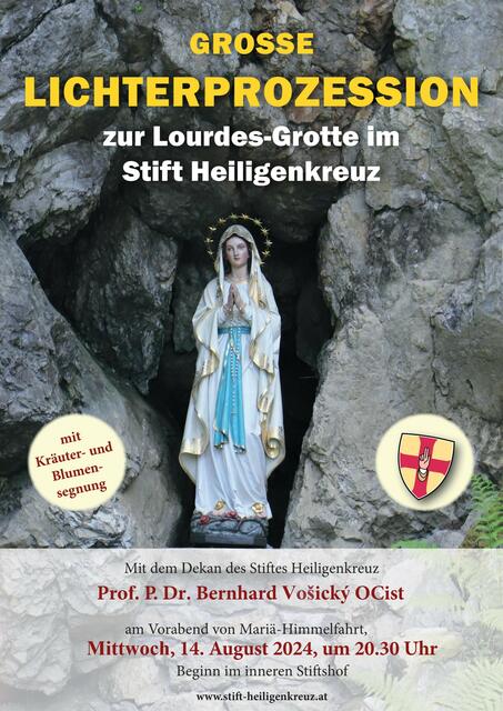 Licherprozession zur Lourdes-Grotte im Stift Heiligenkreuz. | Foto: Stift Heiligenkreuz