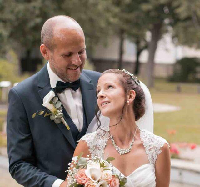 "JA" sagten Vize-Bürgermeister Daniel Karacsonyi und Ehefrau Cornelia in der Ortskirche Rechnitz. | Foto: Nikolette Kiss