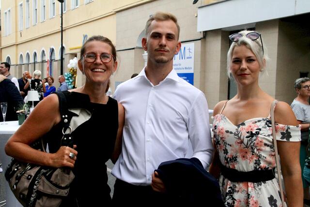 Familie Ehn ohne Hannes: Der musste fotografieren.