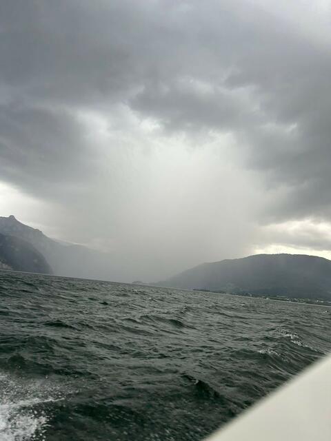 Beim gestrigen Strum gerieten zwei Schwimmer auf dem Traunsee in eine Notsituation und mussten von den Ebenseer Wasserrettern geborgen werden. | Foto: ÖWR Ebensee