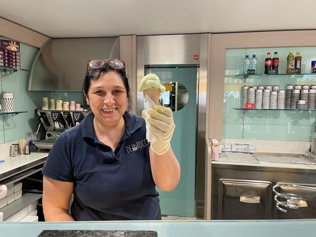 Der Eissalon De Rocco erfreut sich in Währing großer Beliebtheit. | Foto: Johannes Reiterits