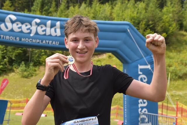 U20-Sieger Magnus Steiner, Gesamtsieger über 7,4 km.