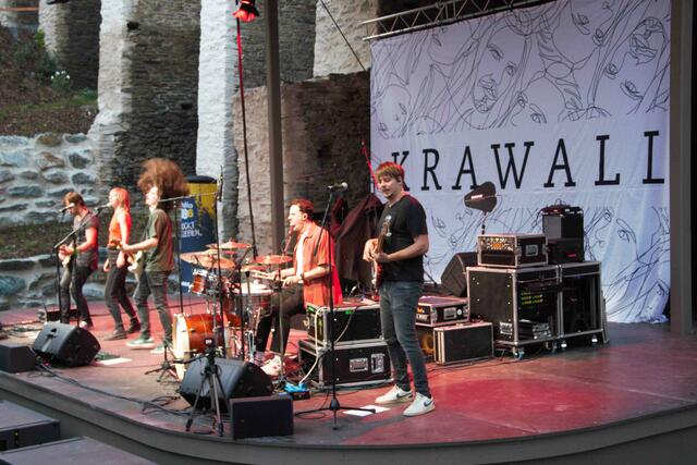 Krawall aus Großwarasdorf begeisterten mit einer beeindruckenden Songs.