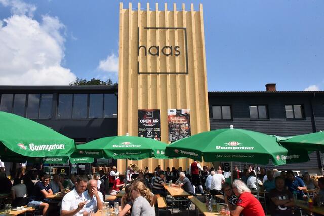 Feldmesse mit Segnung der Tischlerei und anschließender Frühschoppen | Foto: Alois Braid