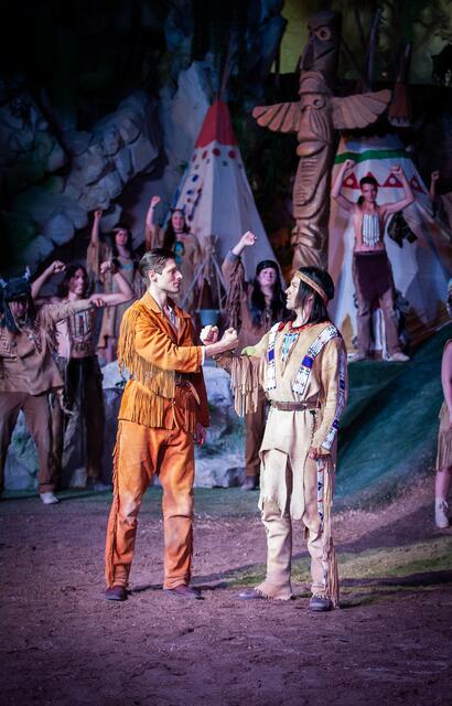 Jakob Maximilian (Old Shatterhand) und Maximilian Wieler (Winnetou) | Foto: Regina Courtier