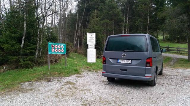 Auf fast allen Parkplätzen des TVB Stubai Tirol gibt es Informationstafeln. | Foto: Tiroler Bergwacht - Einsatzstelle Stubai